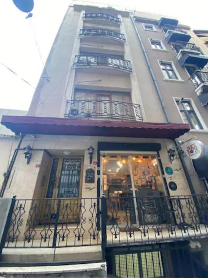 Elegance Aparts Cihangir Istanbul Exterior photo